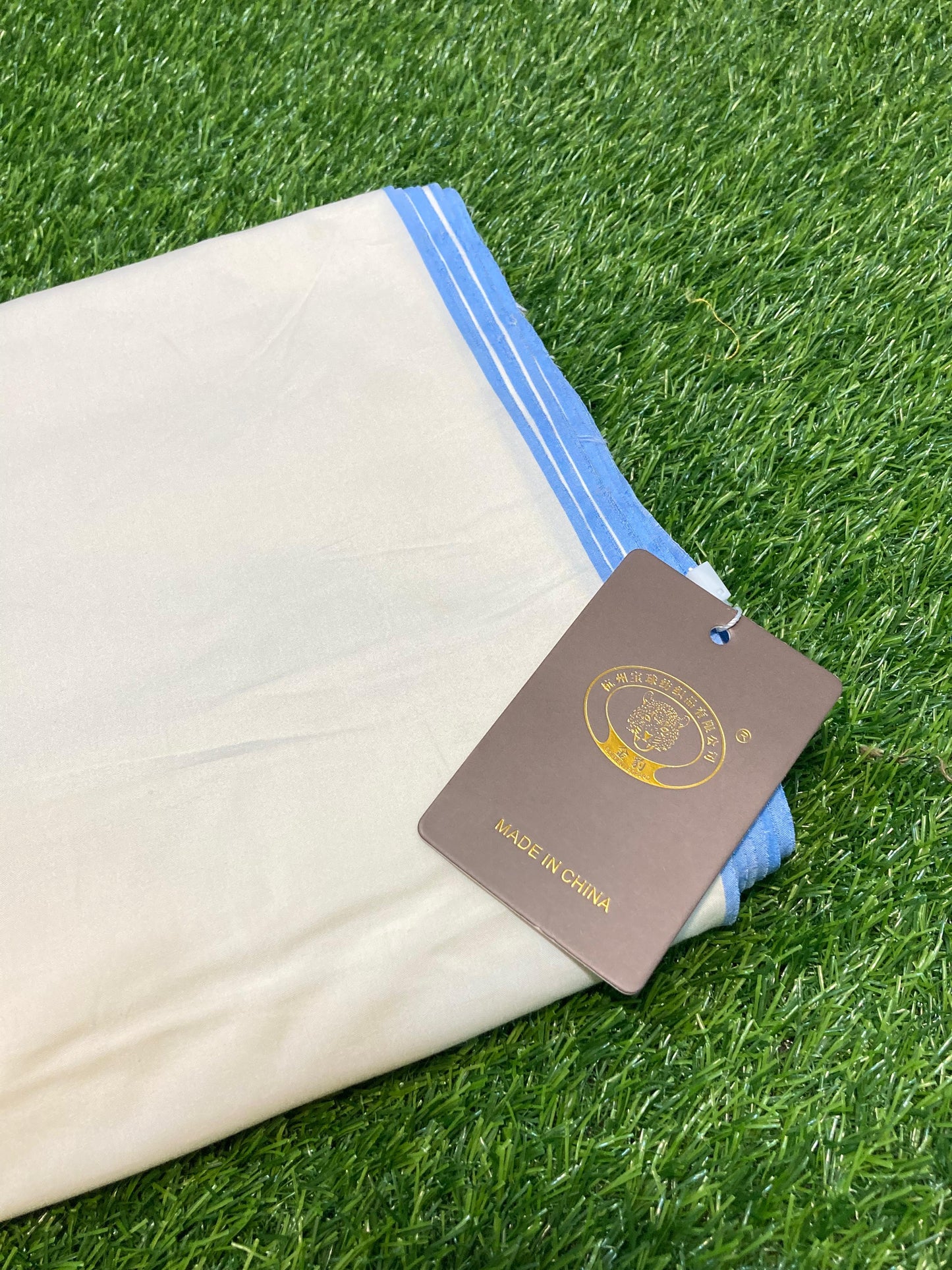 Unstitched Boski 6 Pound