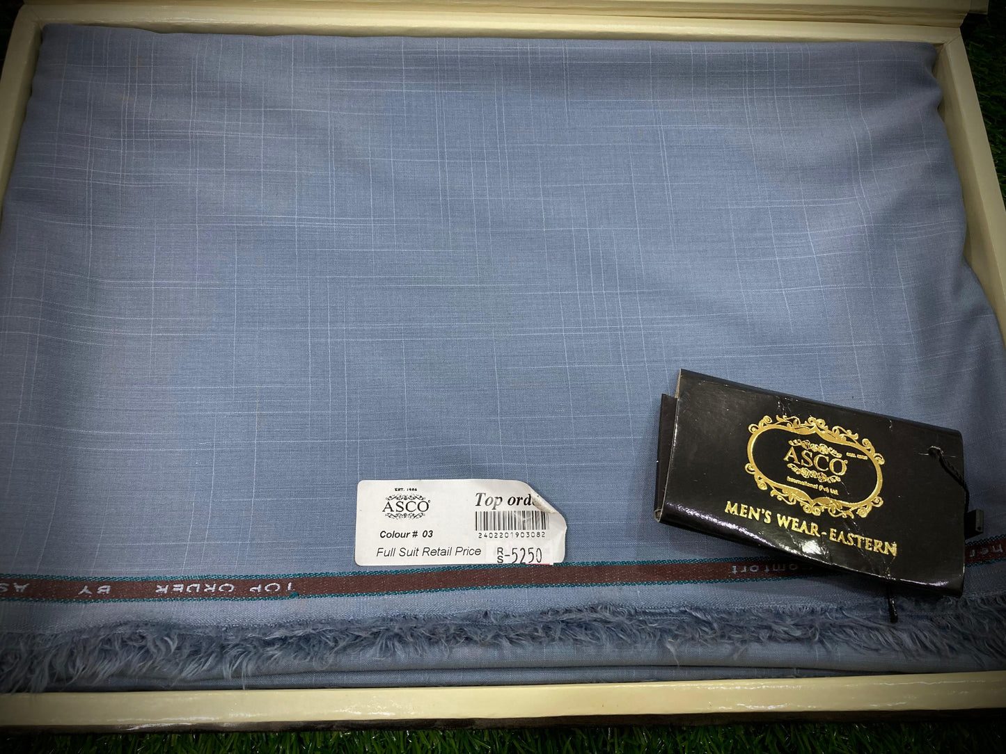 Slub Wash & Wear Fabric