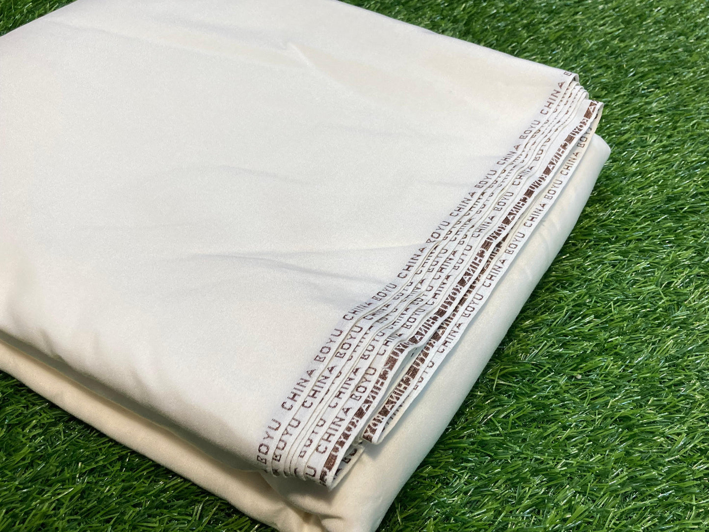 Unstitched Boski 8 Pound
