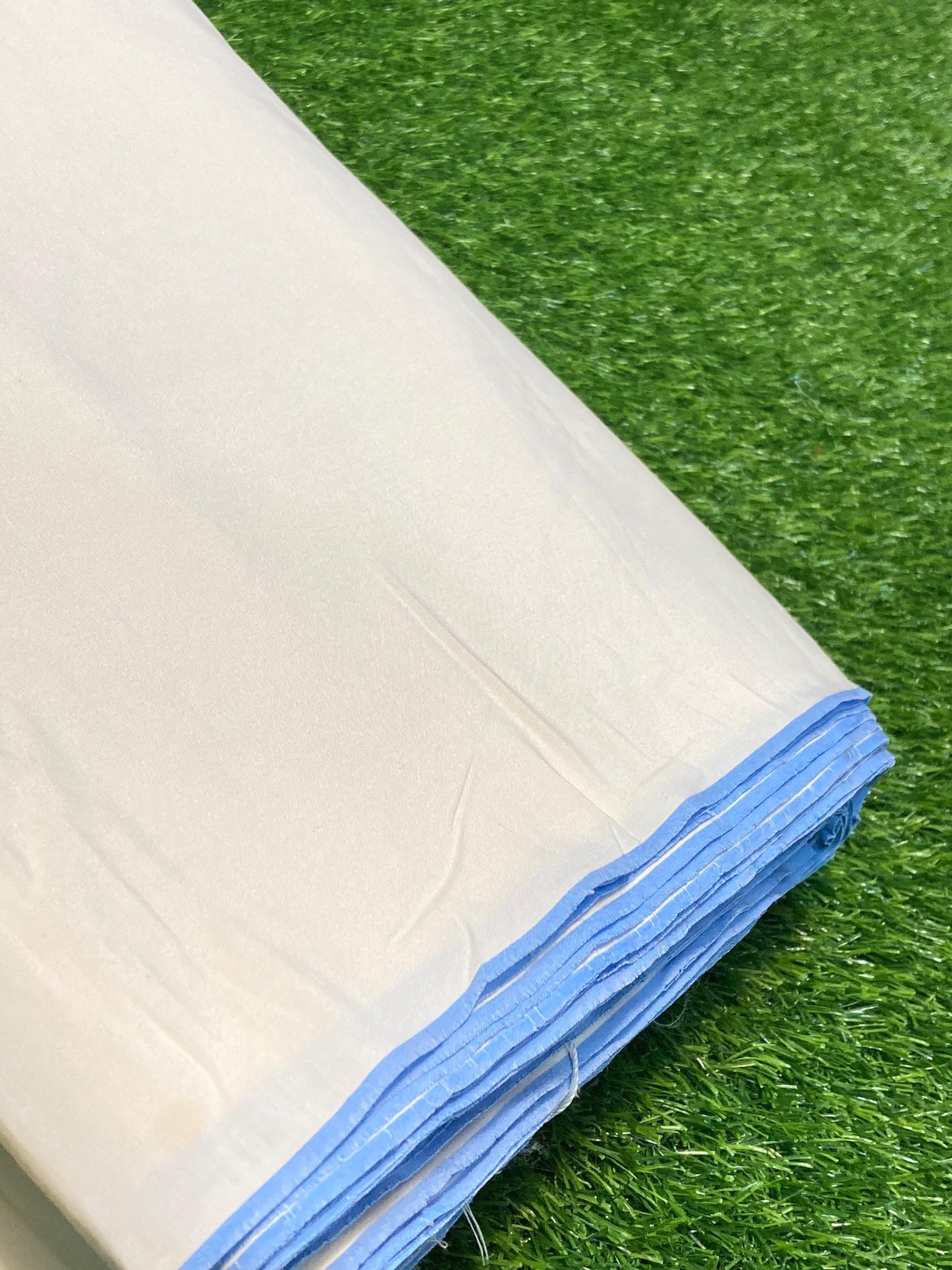 Unstitched Boski 6 Pound