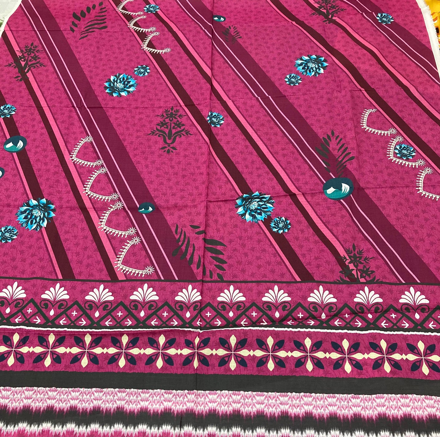 Unstitched Linen Bana Dora